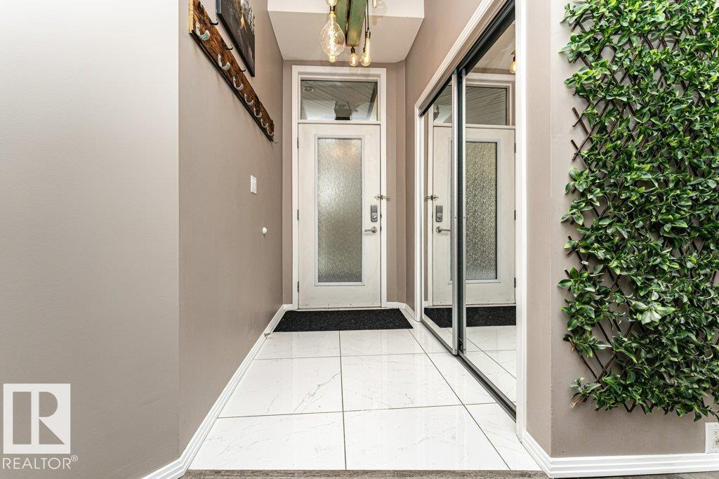 #404 10531 117 ST NW - 23