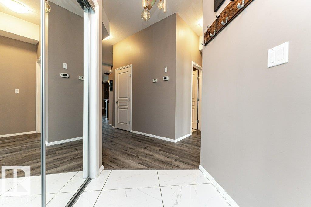 #404 10531 117 ST NW - 25
