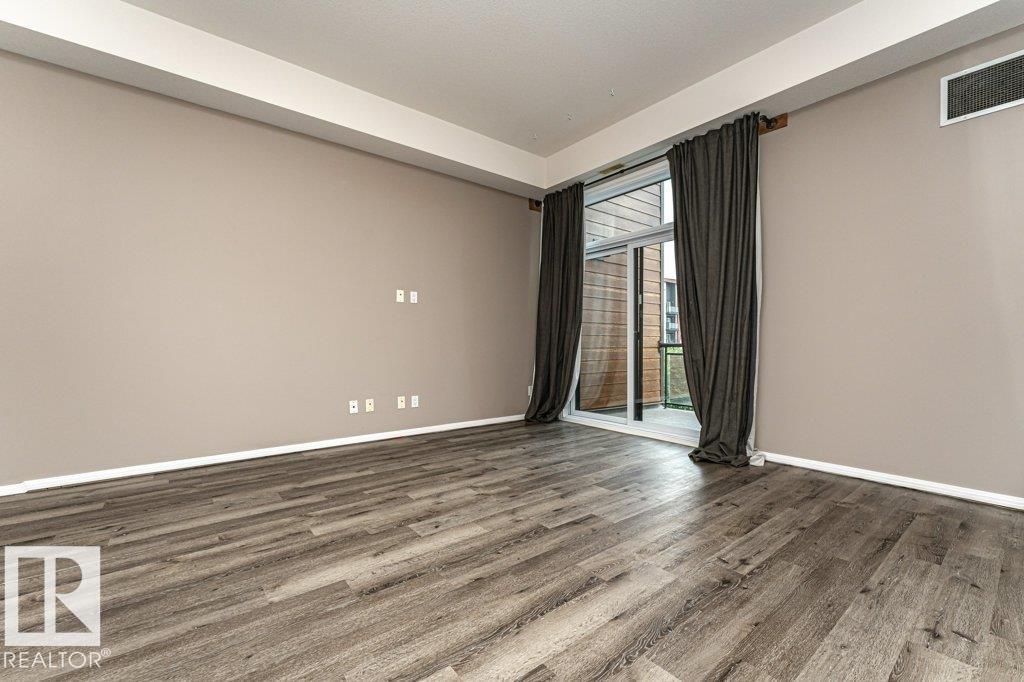 #404 10531 117 ST NW - 8