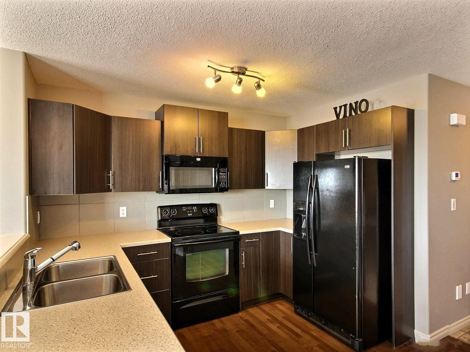 2153 28 ST NW - 3
