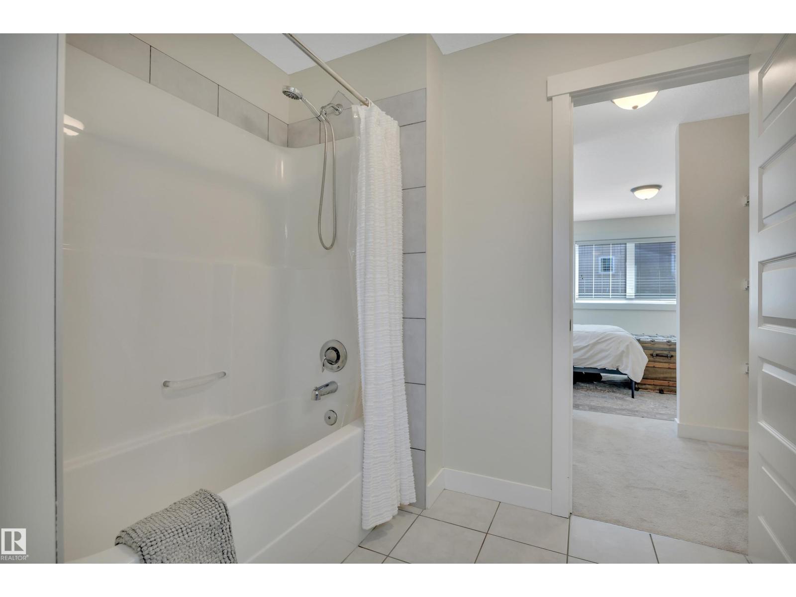 #189 401 SOUTHFORK DR - 24