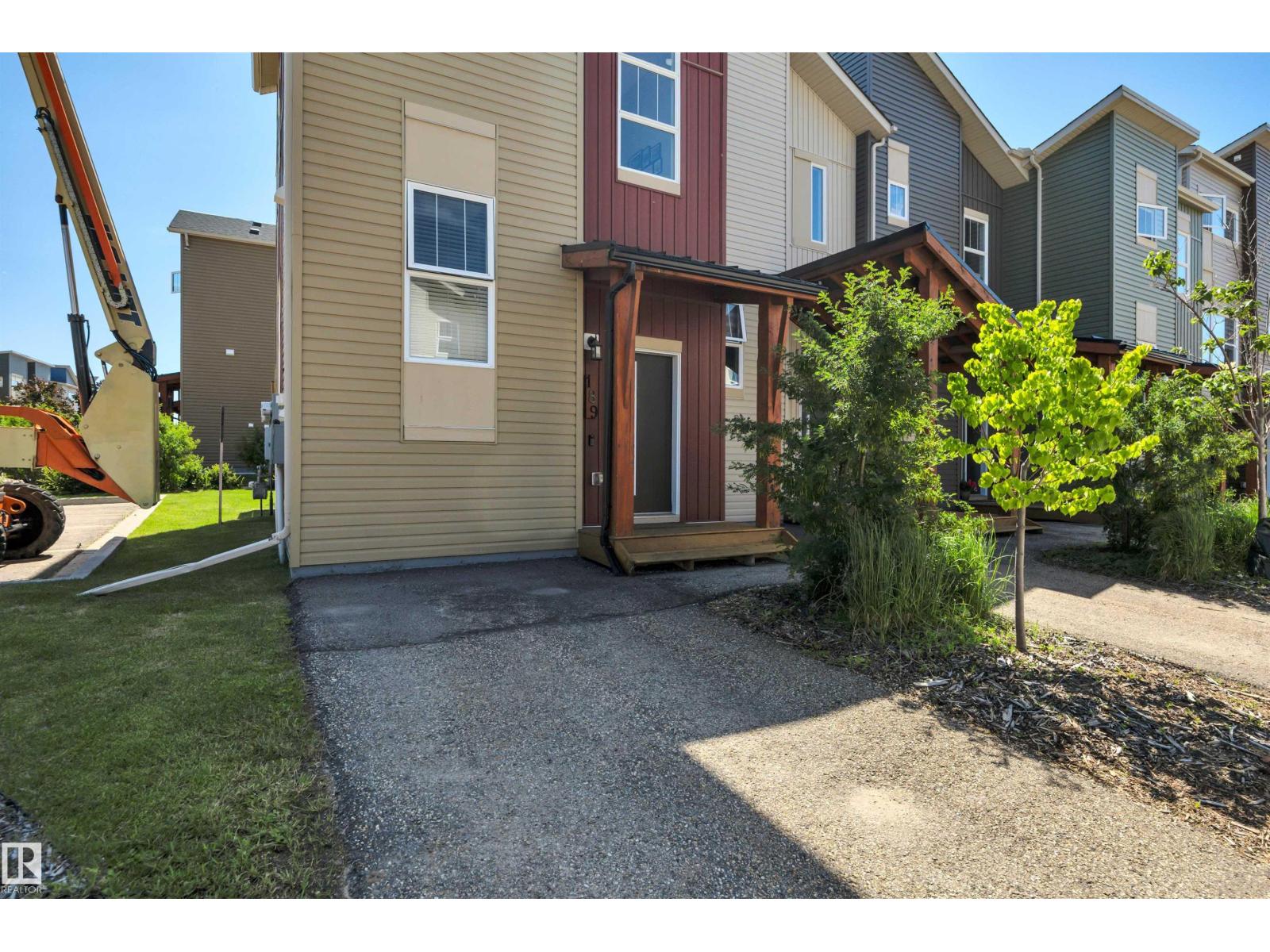 #189 401 SOUTHFORK DR - 4