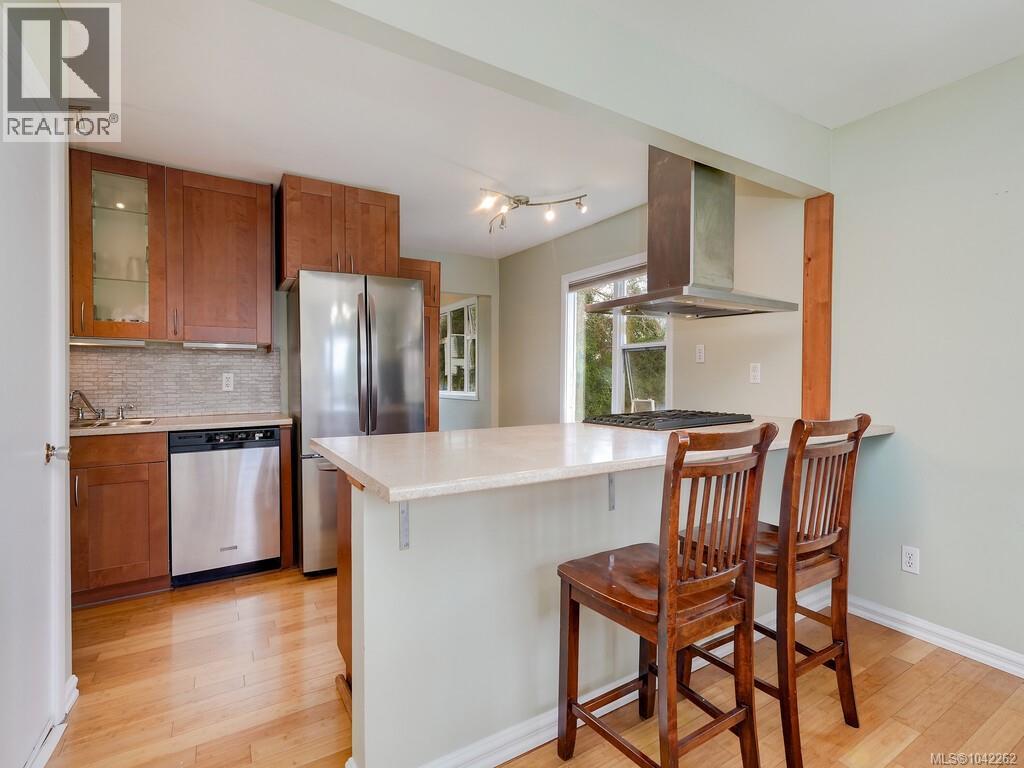 915 Inskip St - 3