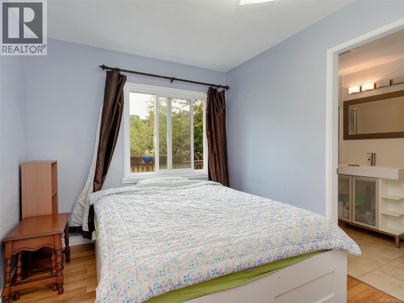 915 Inskip St - 7