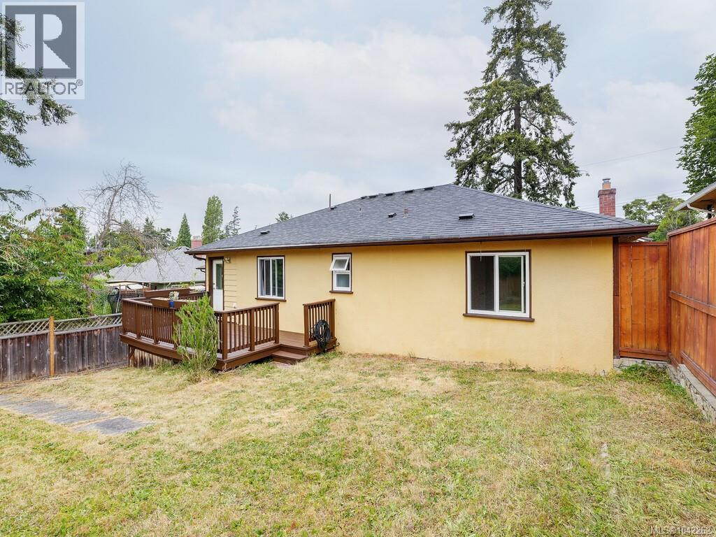 915 Inskip St - 16