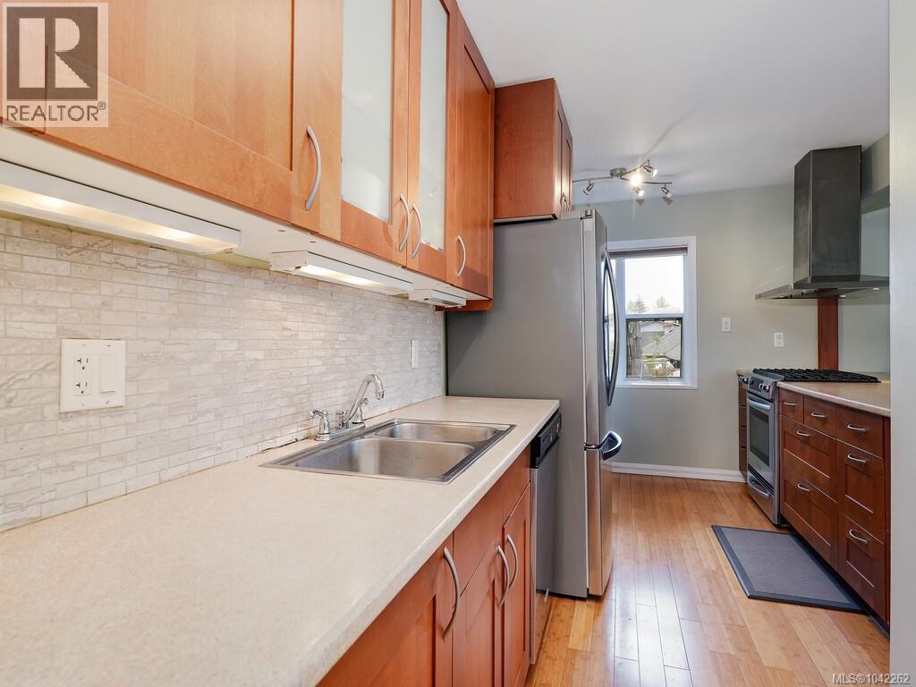 915 Inskip St - 5