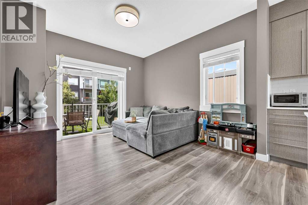 #3101 5305 32 Avenue SW - 8