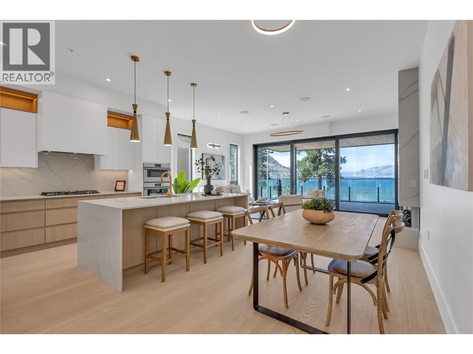 #202 602 Lakeshore Drive - 3