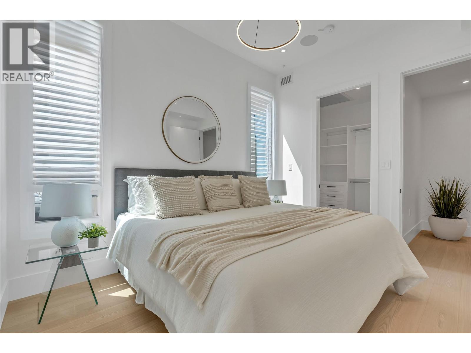 #202 602 Lakeshore Drive - 17