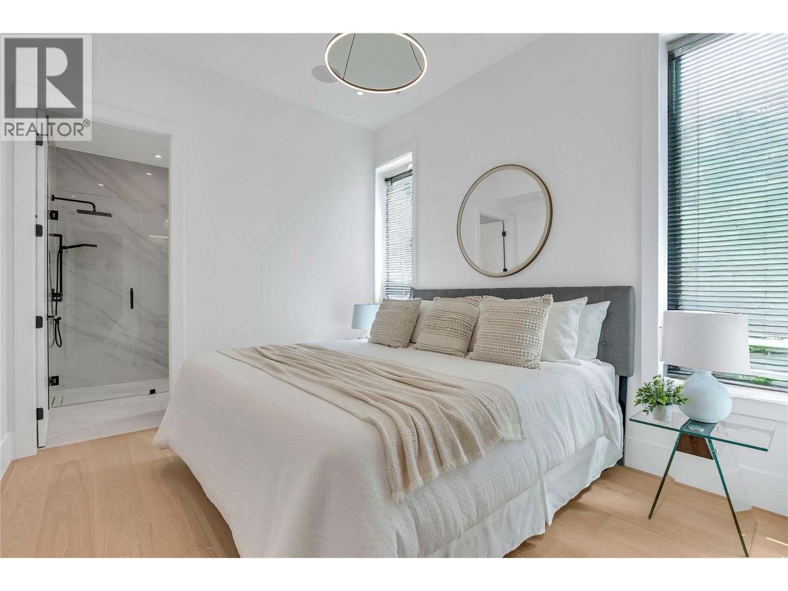 #202 602 Lakeshore Drive - 18