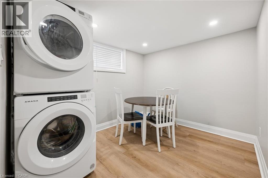 1030 QUEENS Boulevard - Image 30