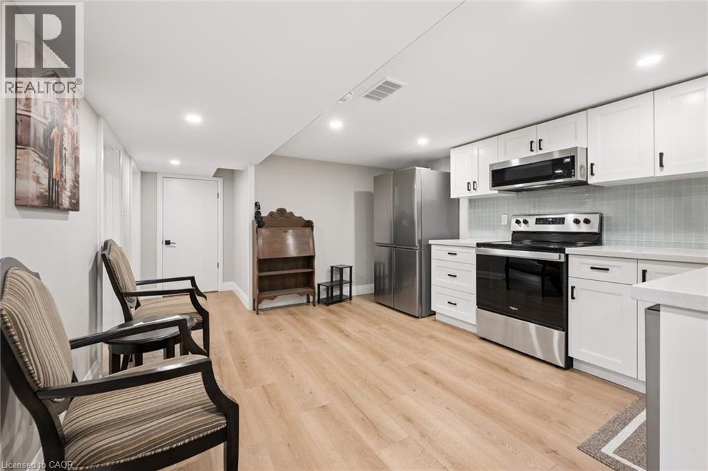 1030 QUEENS Boulevard - Image 26