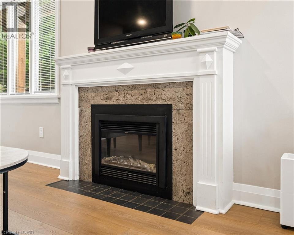 1030 QUEENS Boulevard - Image 11