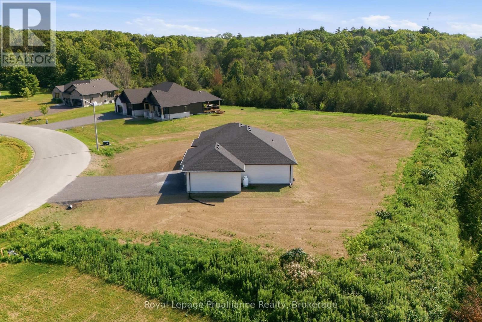 393 MICHAEL'S WAY - Image 45