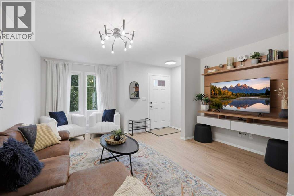 #303 30 Carleton Avenue - Image 4