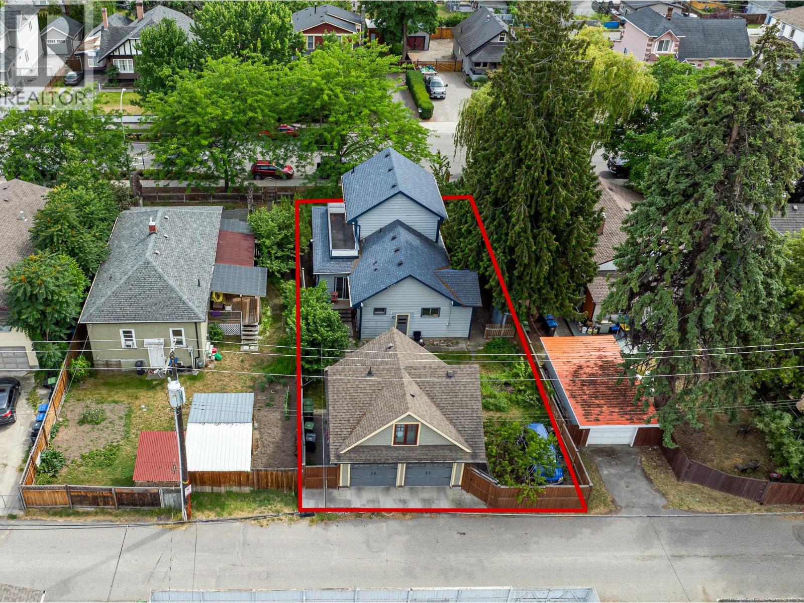 822 Lawrence Avenue - 1