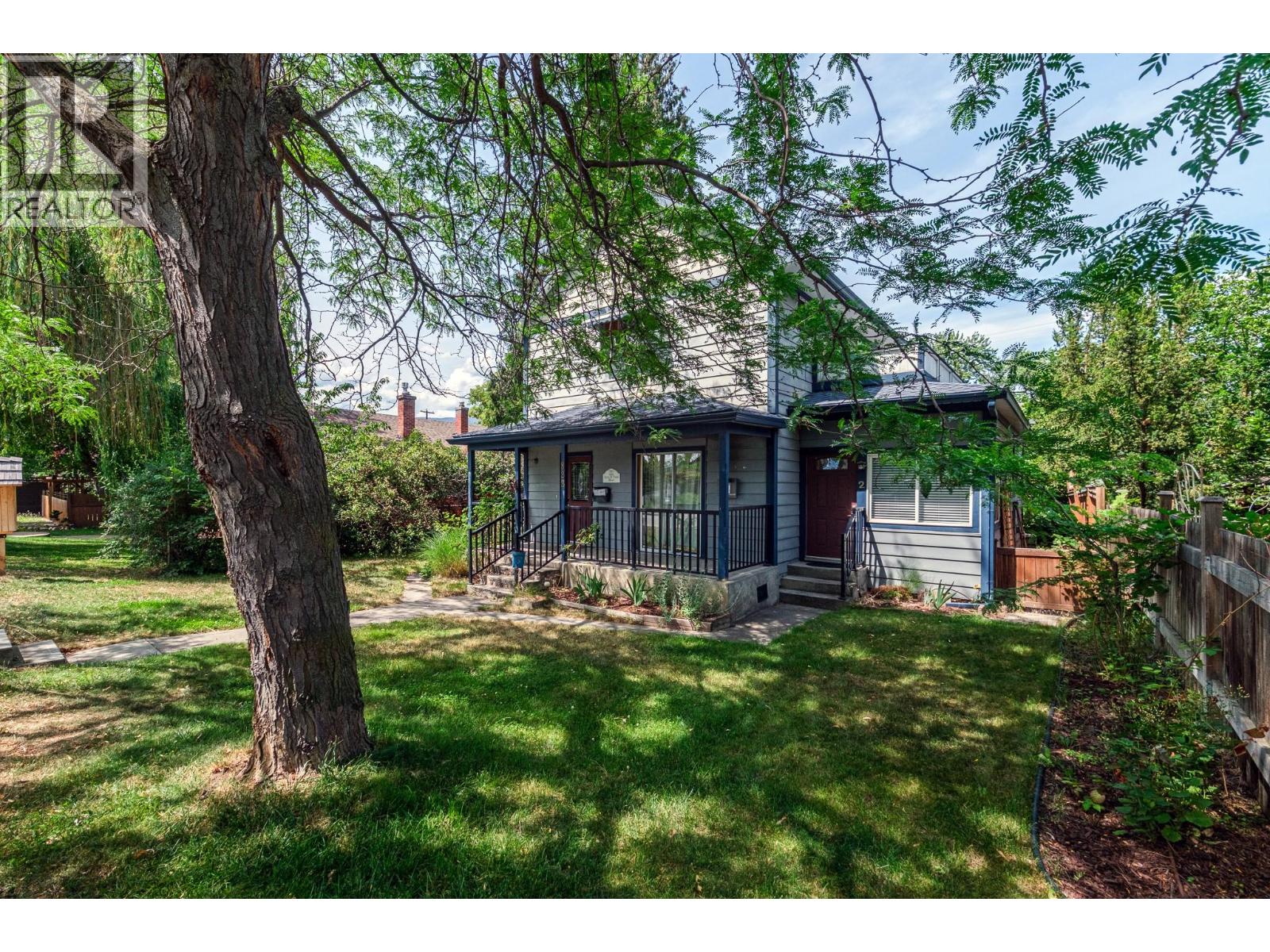 822 Lawrence Avenue - 4