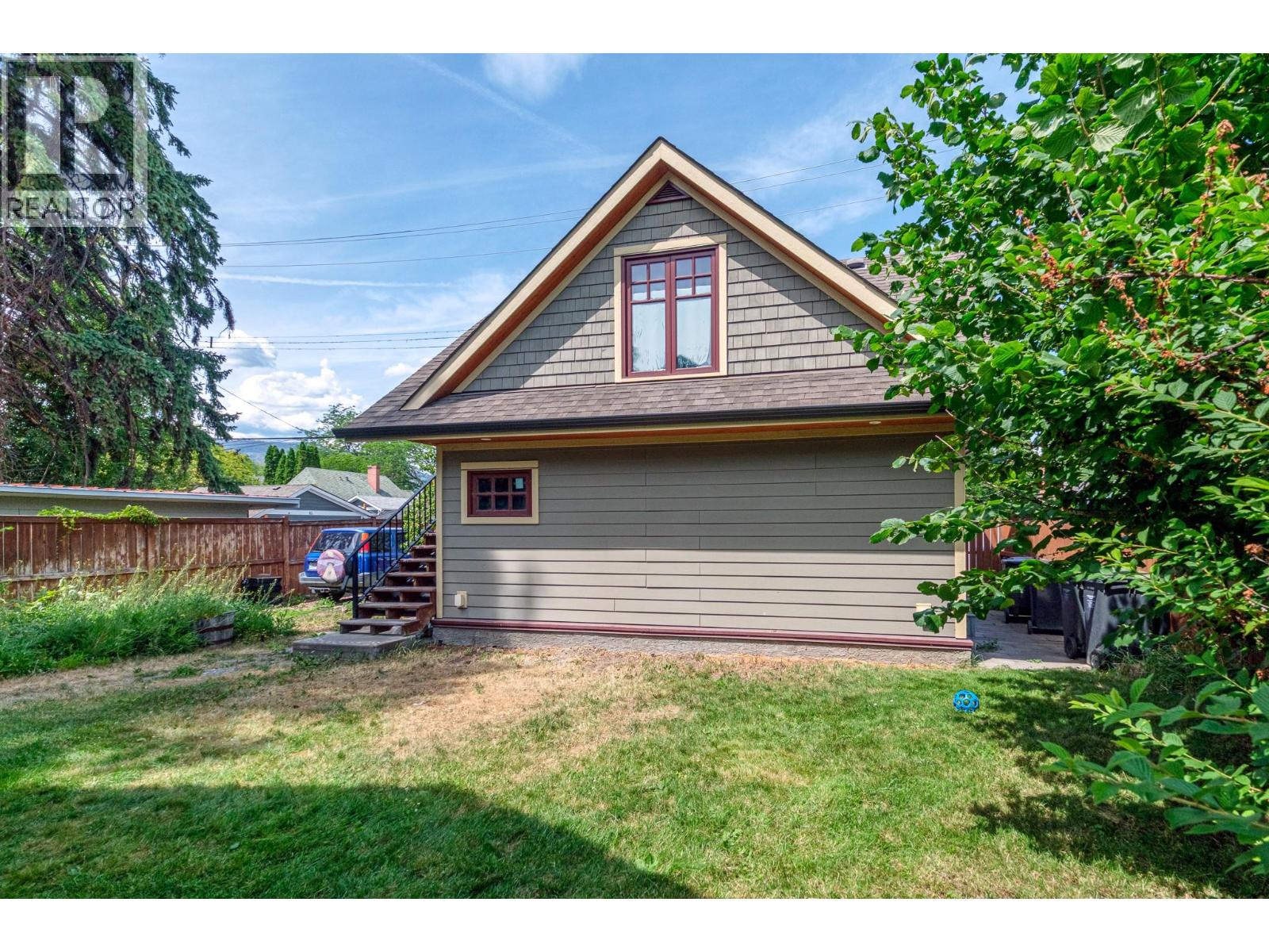 822 Lawrence Avenue - 7