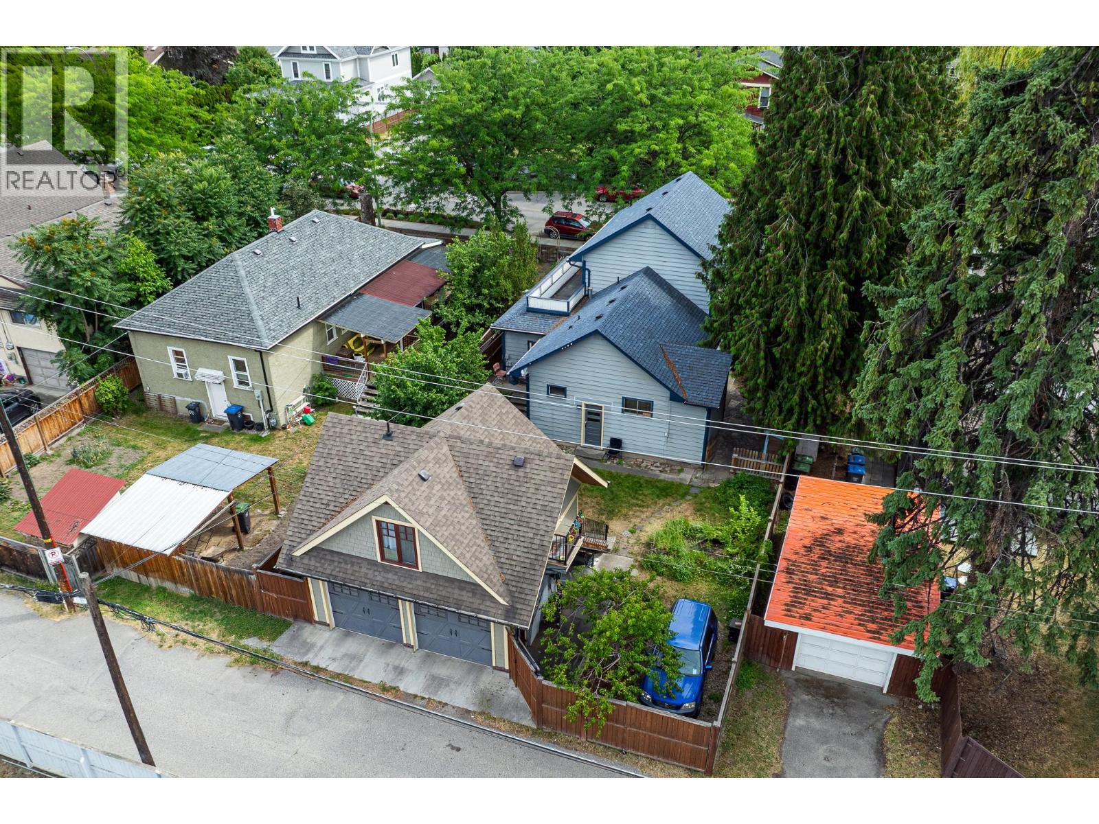 822 Lawrence Avenue - 47