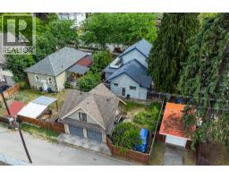 822 Lawrence Avenue, Kelowna, BC V1Y6L9 Photo 47