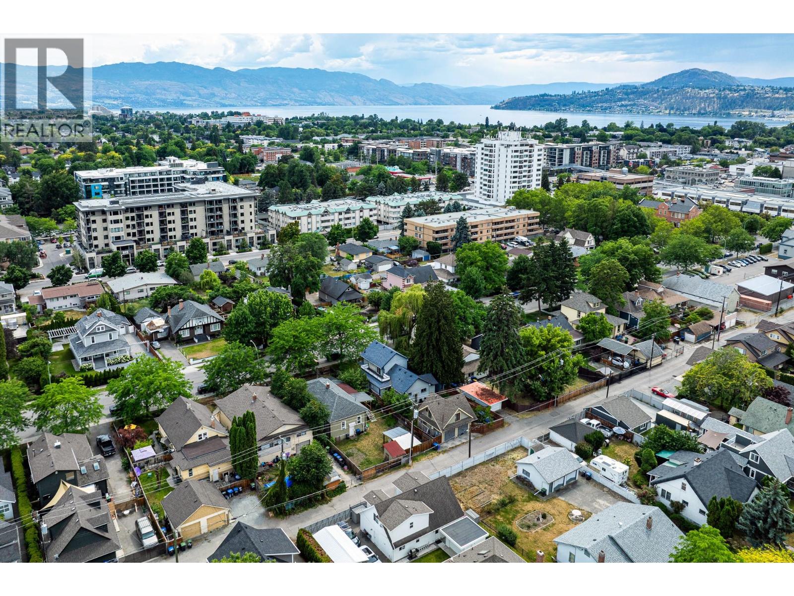 822 Lawrence Avenue - 40