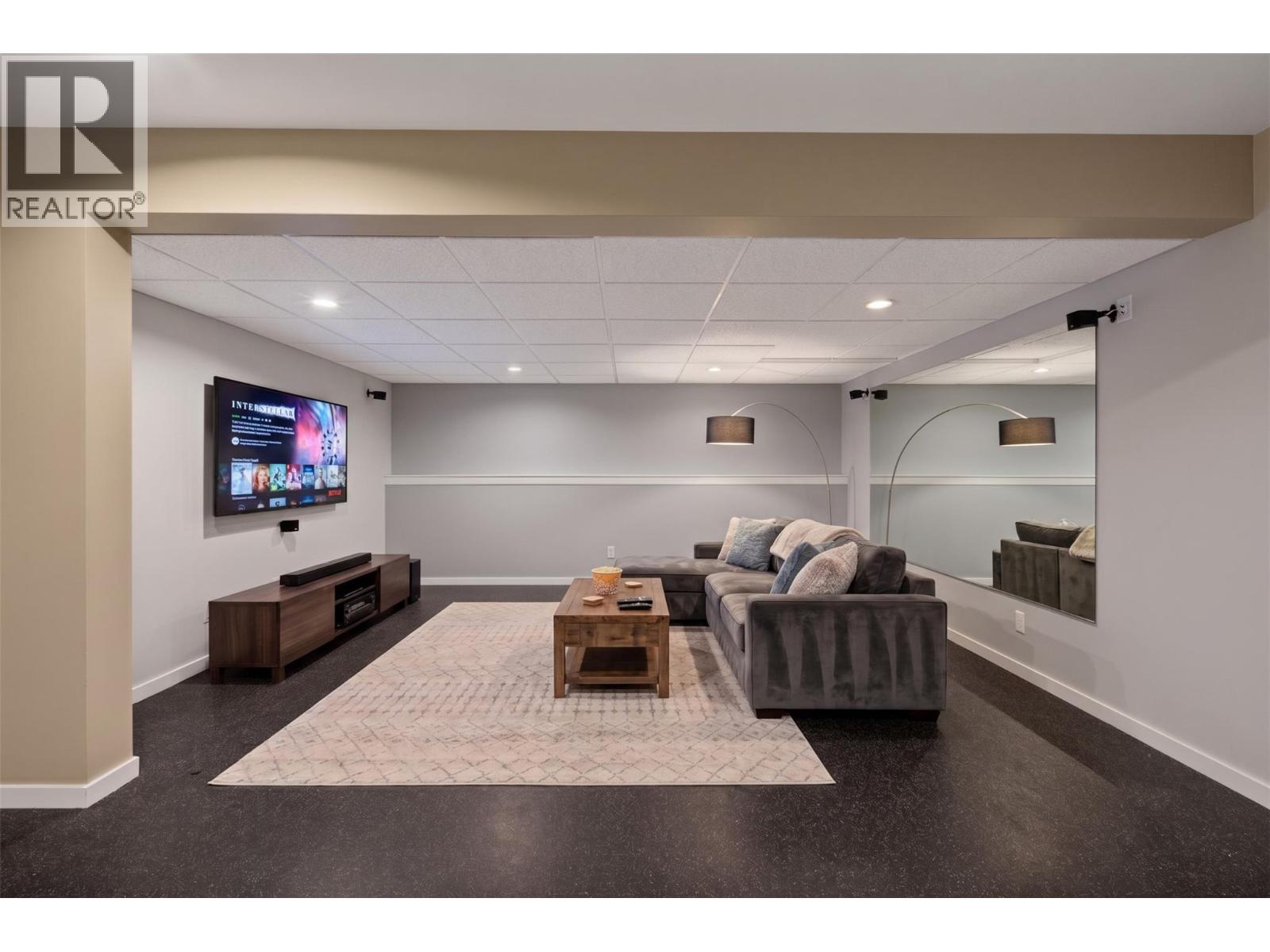 4940 16 Street NE - 58