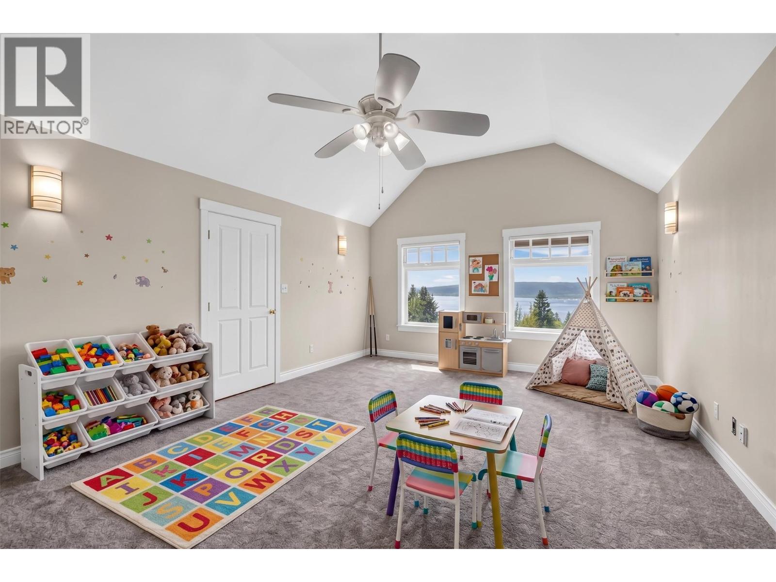 4940 16 Street NE - 48