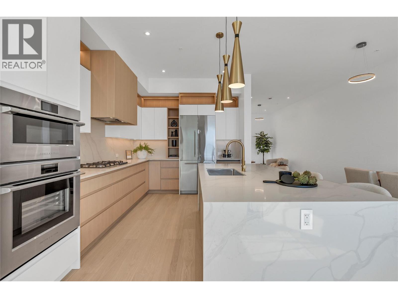 #401 602 Lakeshore Drive - 16