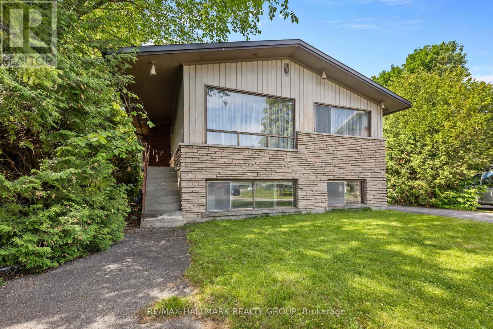 492 VERNON AVENUE - 1