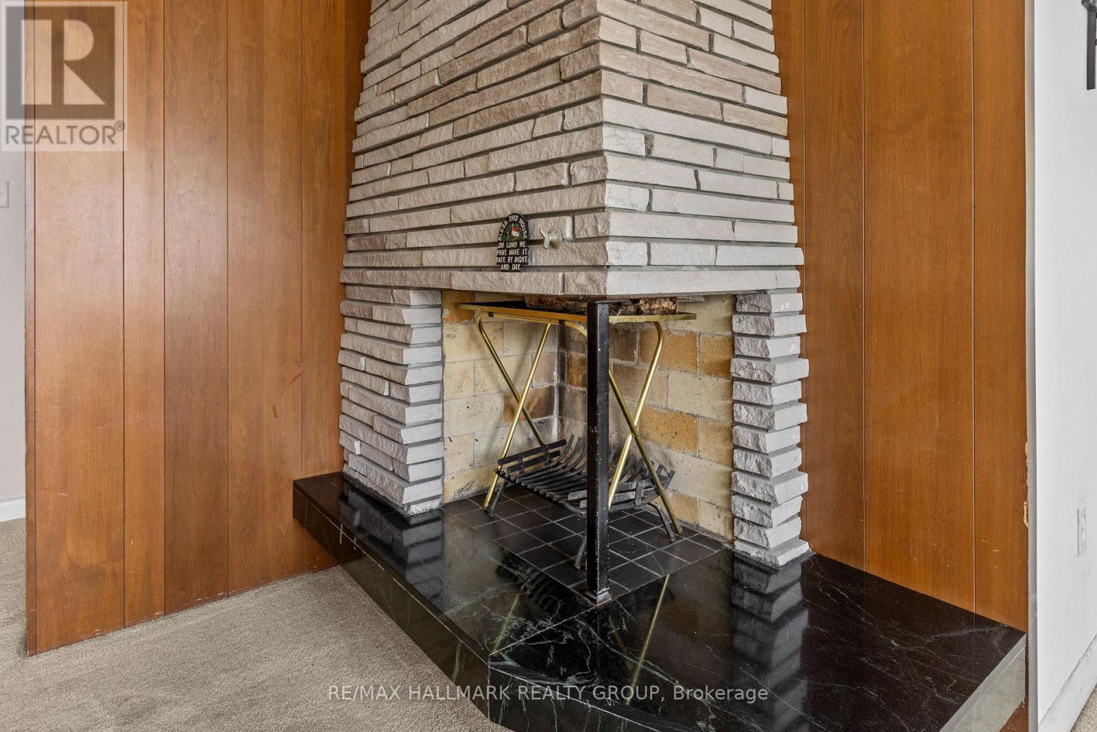492 VERNON AVENUE - 10