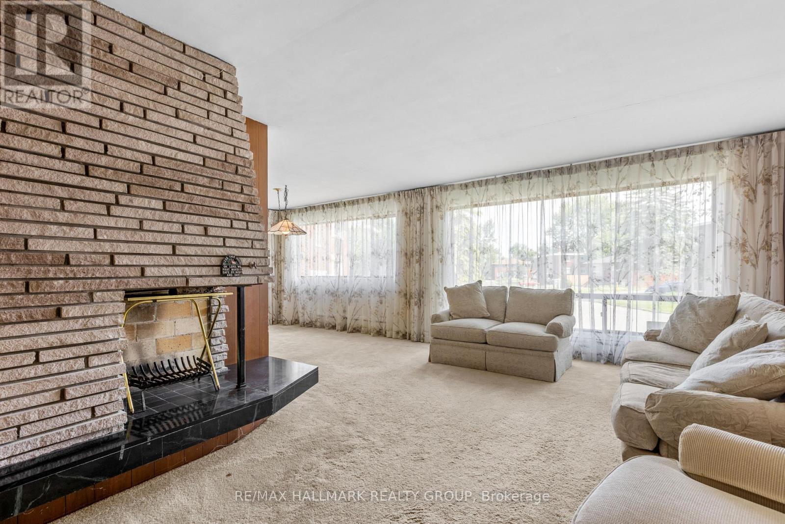 492 VERNON AVENUE - 11