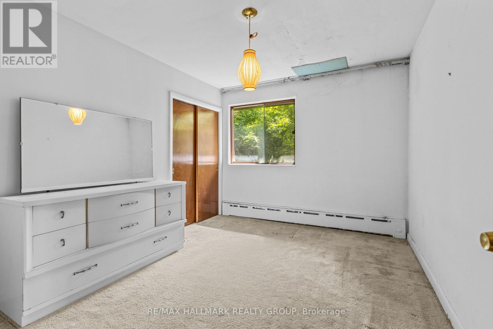 492 VERNON AVENUE - 13