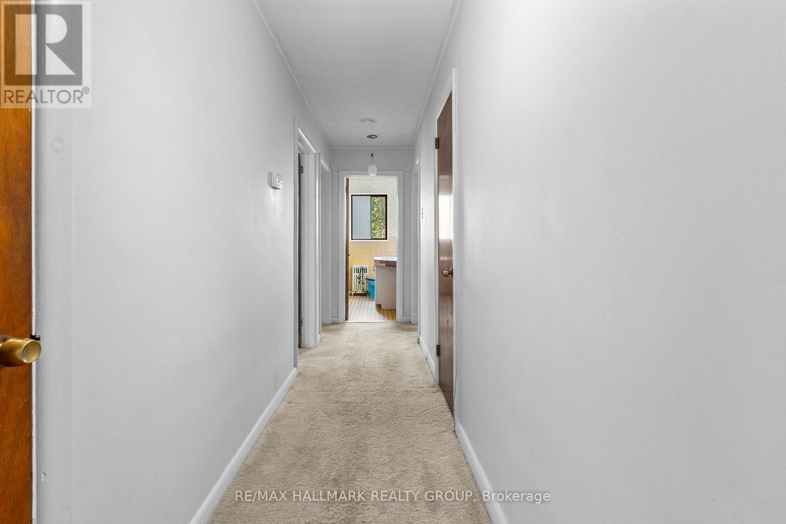 492 VERNON AVENUE - 14