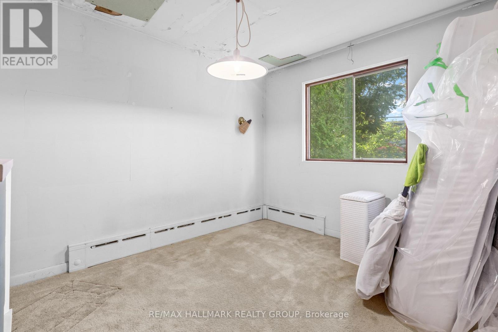 492 VERNON AVENUE - 15