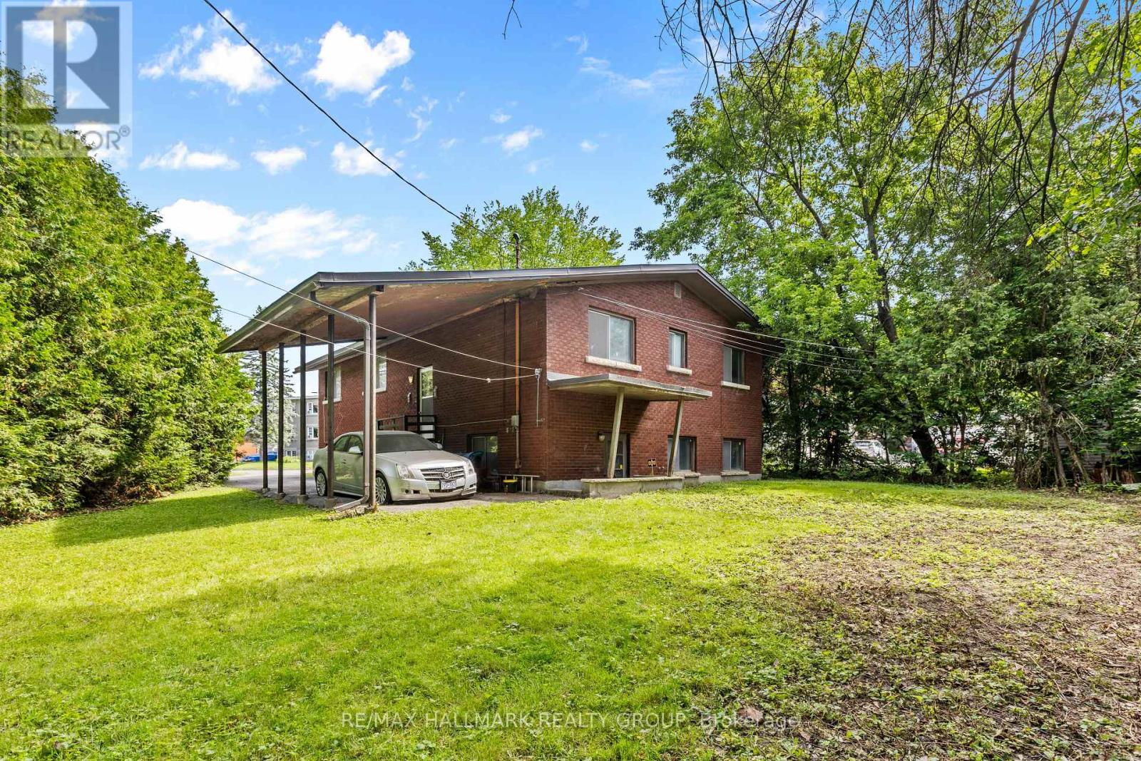 492 VERNON AVENUE - 34