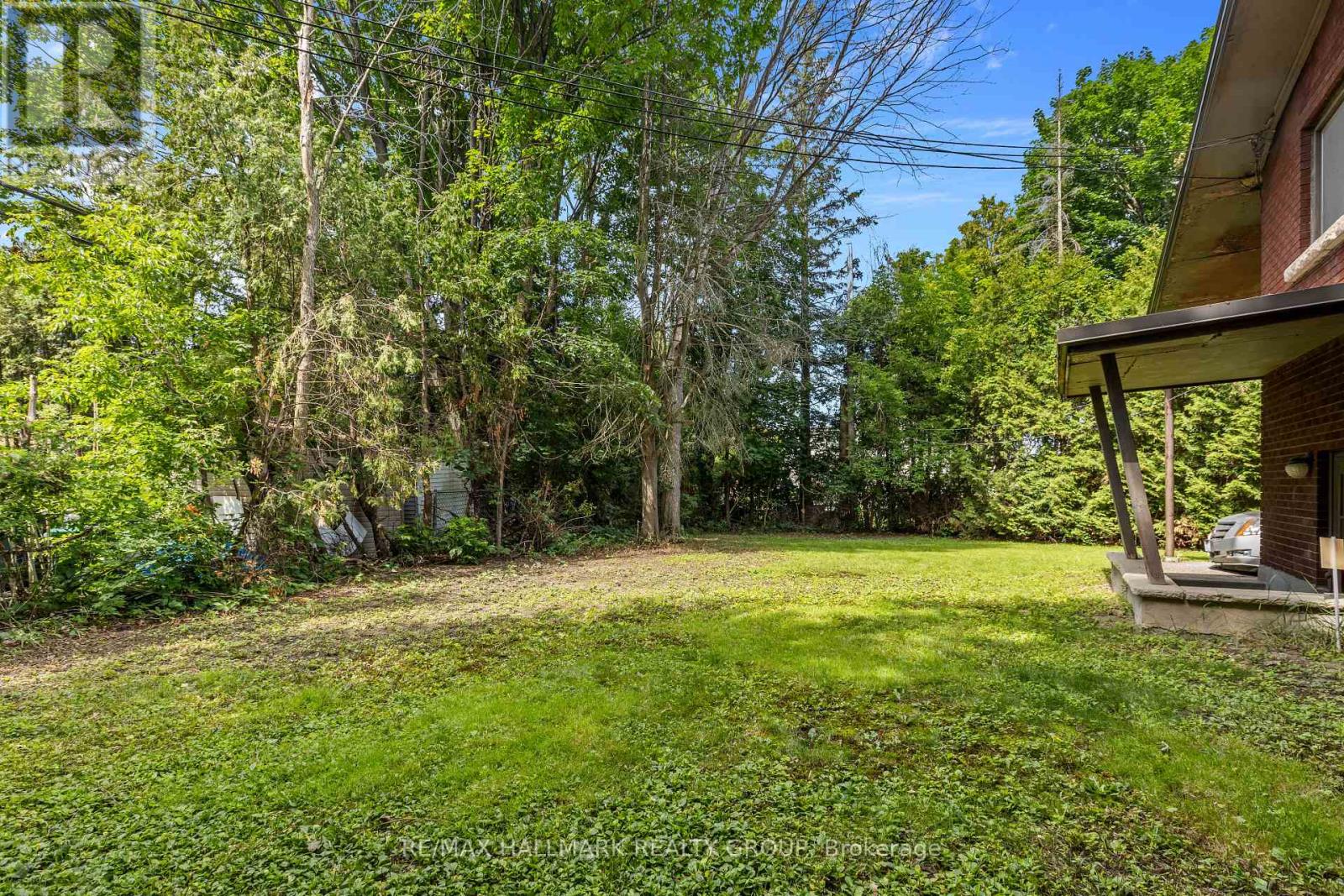 492 VERNON AVENUE - 35