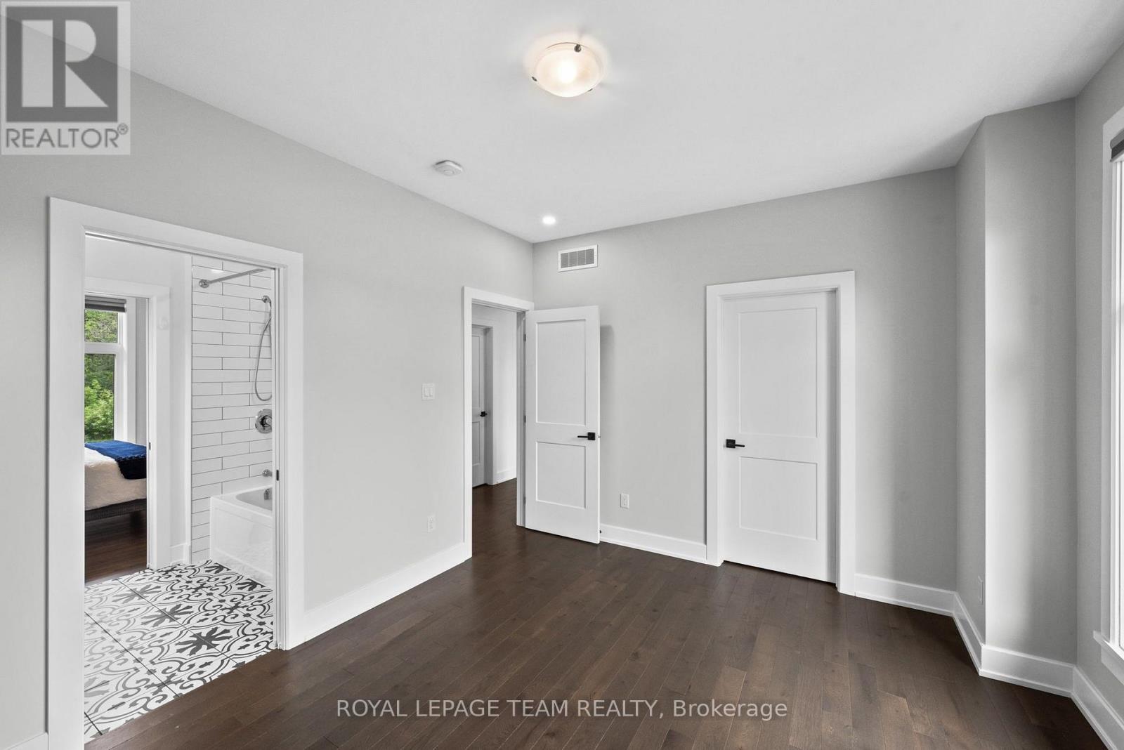 176 COUNTRY MEADOW DRIVE - Image 28