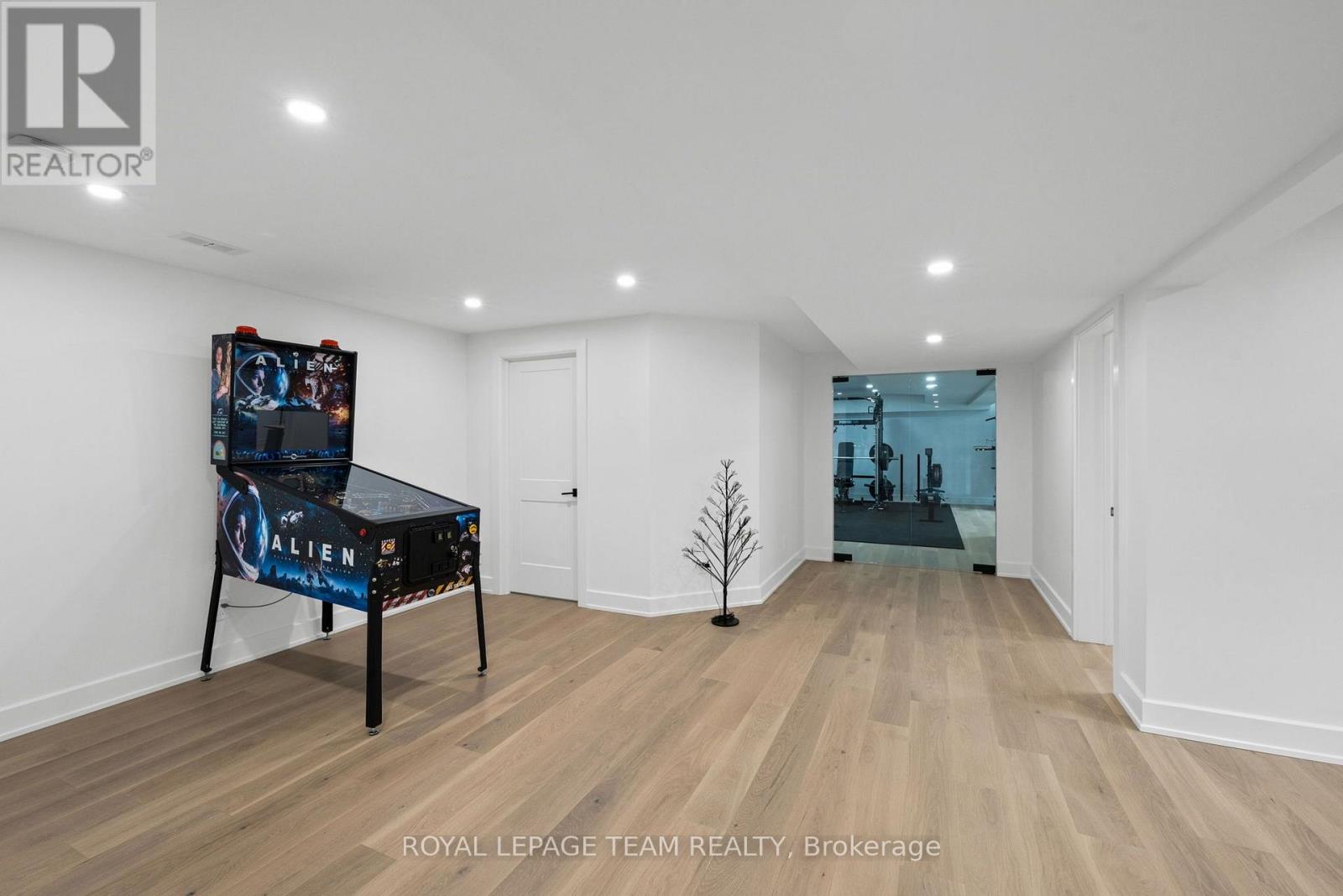 176 COUNTRY MEADOW DRIVE - Image 36