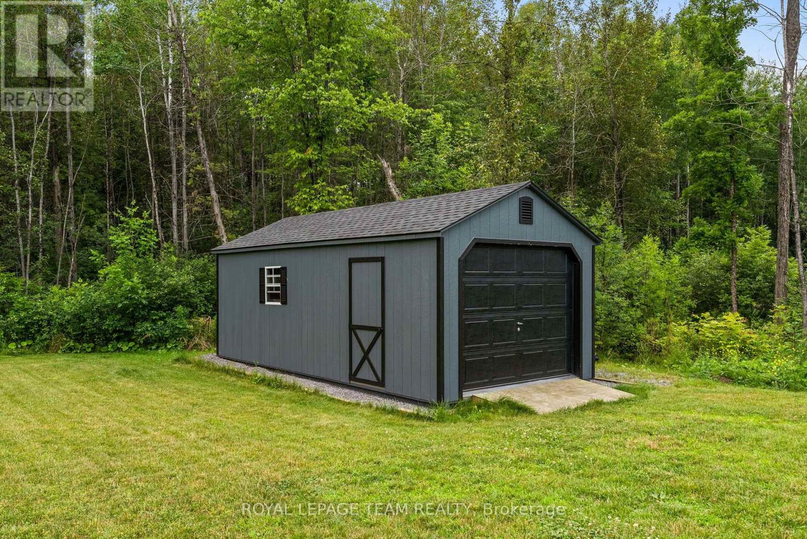 176 COUNTRY MEADOW DRIVE - Image 46