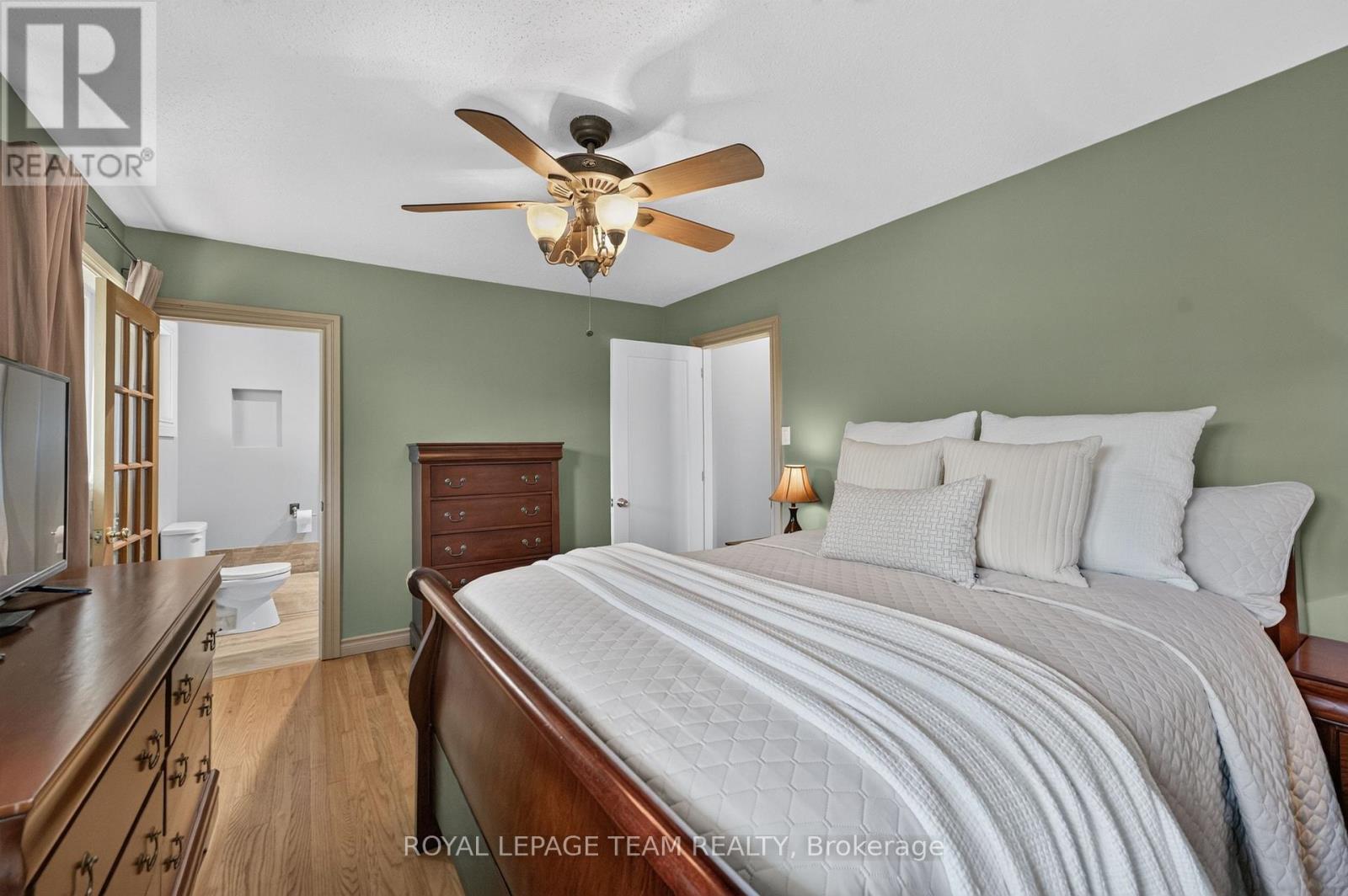 9 LAURENTIDE ROAD - Image 25