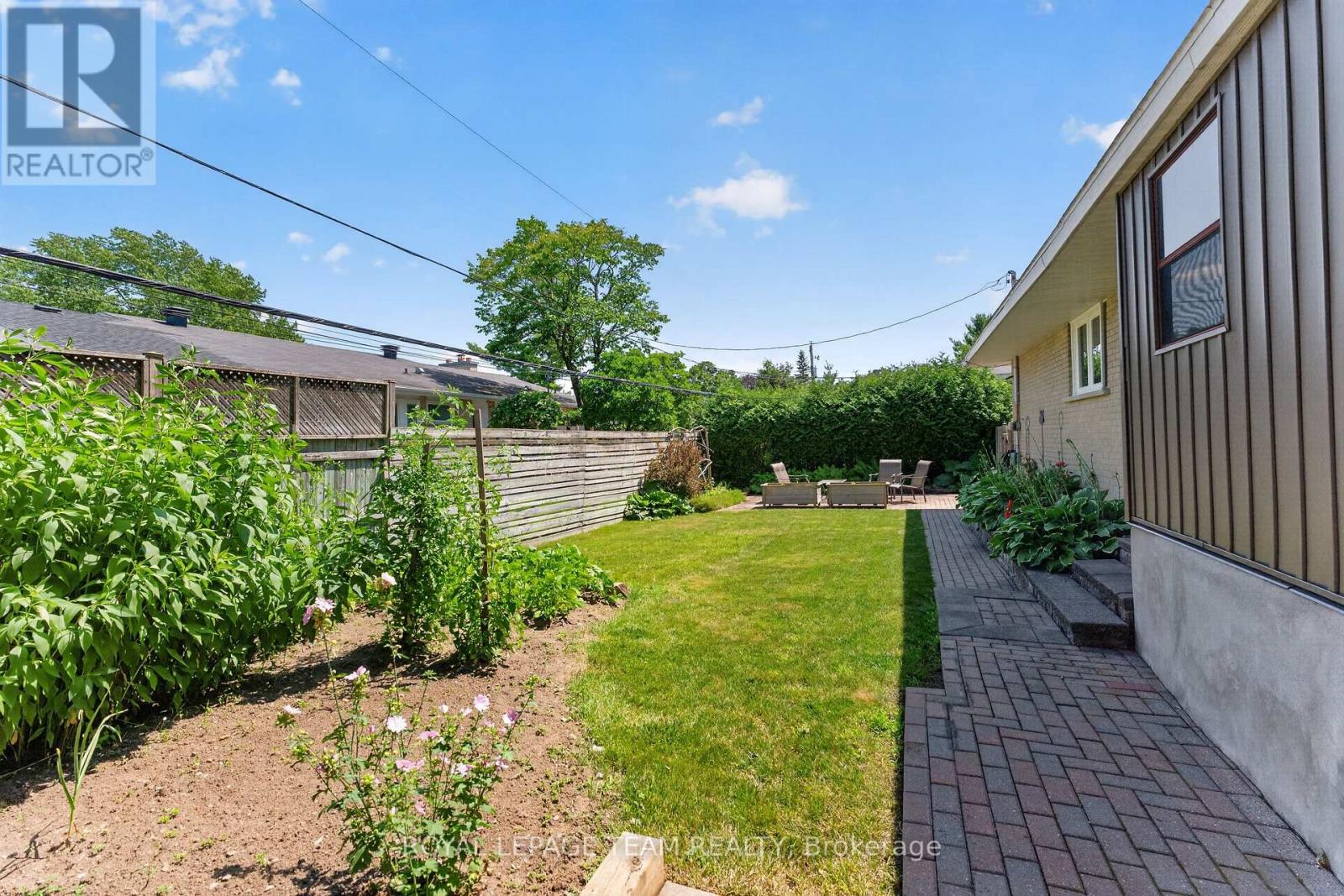 9 LAURENTIDE ROAD - Image 39