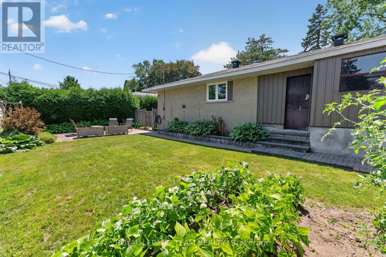 9 LAURENTIDE ROAD - Image 45