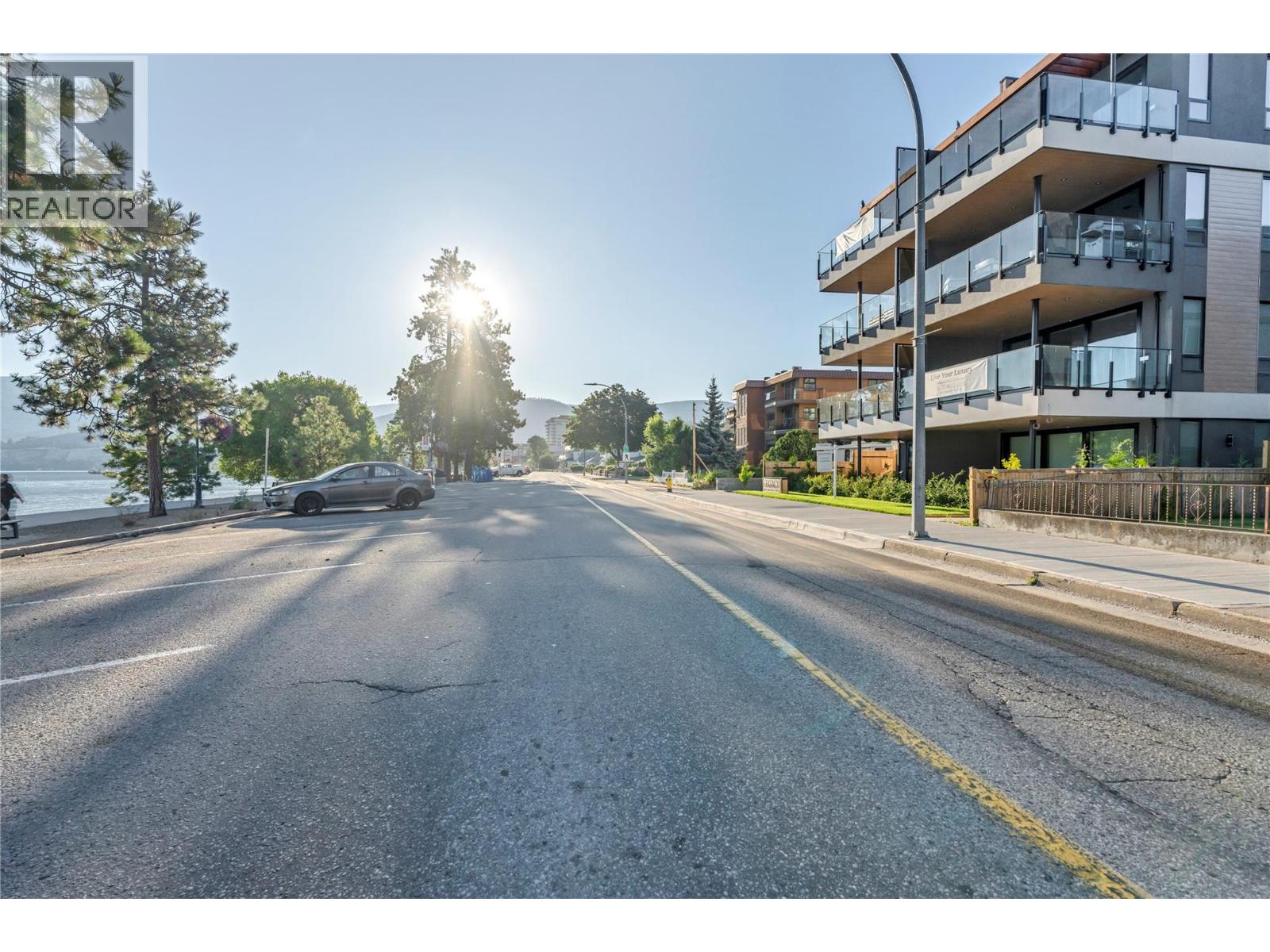 #401 602 Lakeshore Drive - 40
