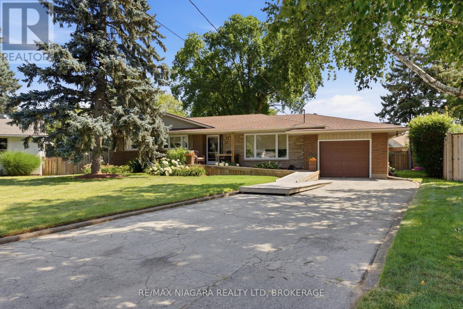 3374 MARLIN COURT - 2
