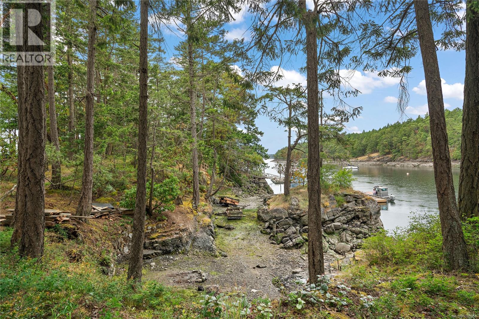 14 Secret Island - 17