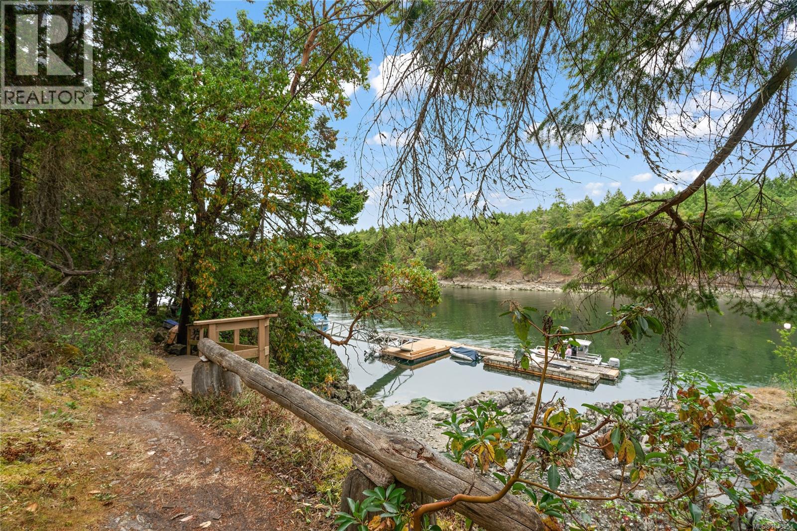 14 Secret Island - 24