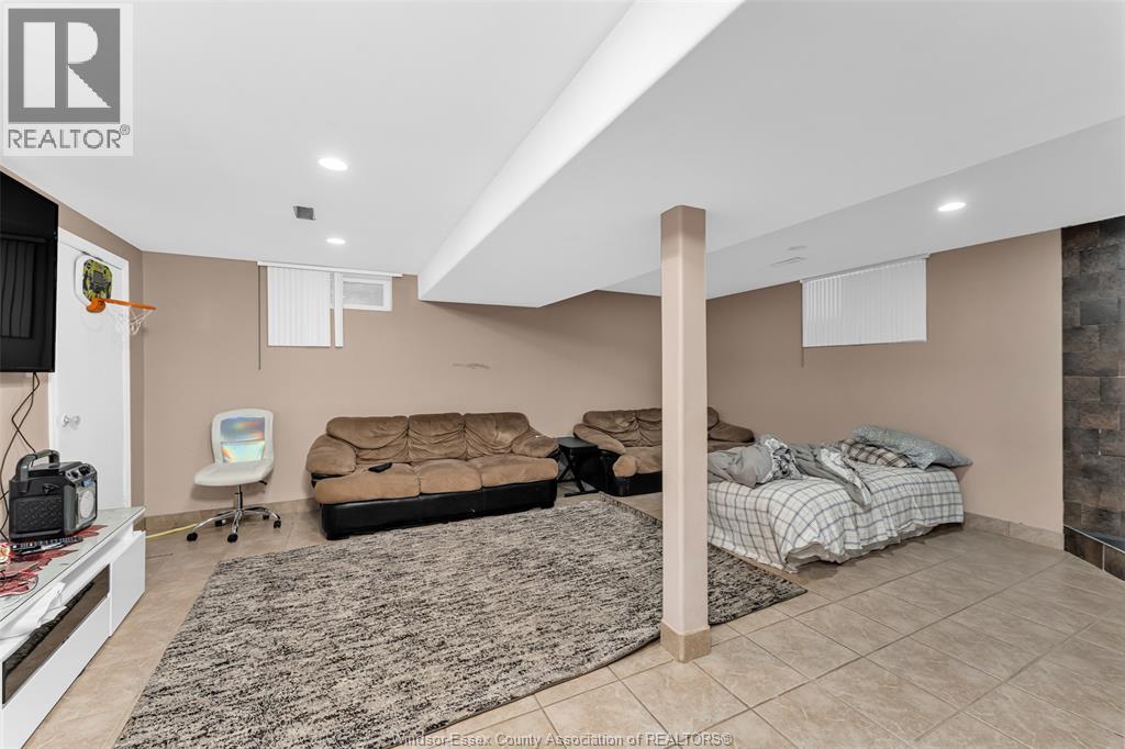 3038 BRIMLEY - 22