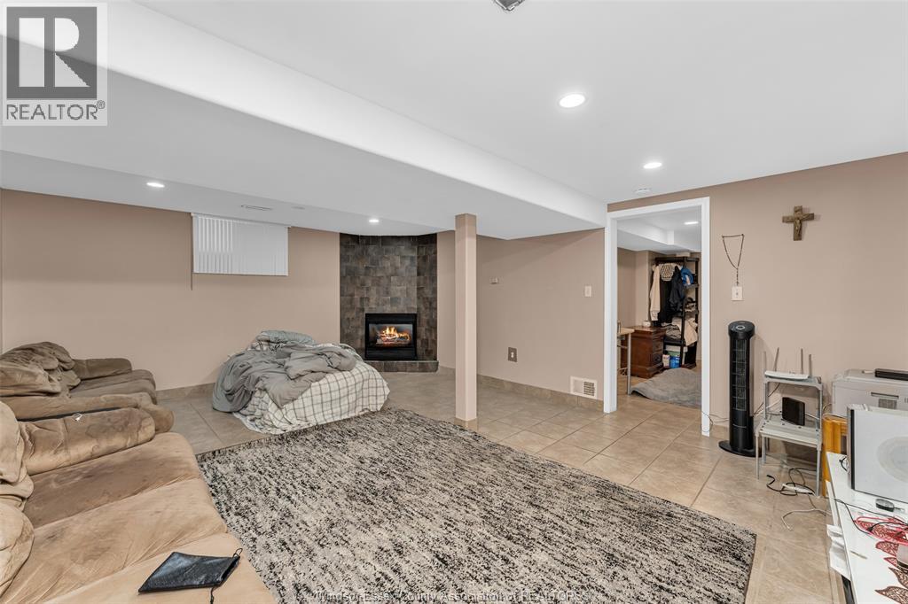 3038 BRIMLEY - 24