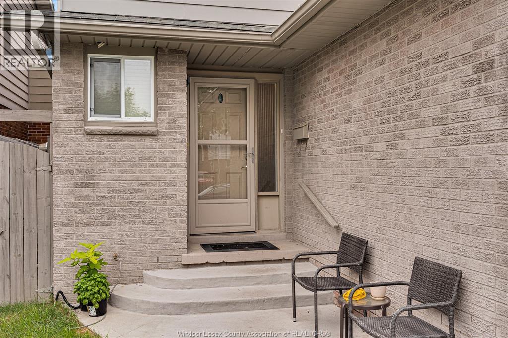 3038 BRIMLEY - 4