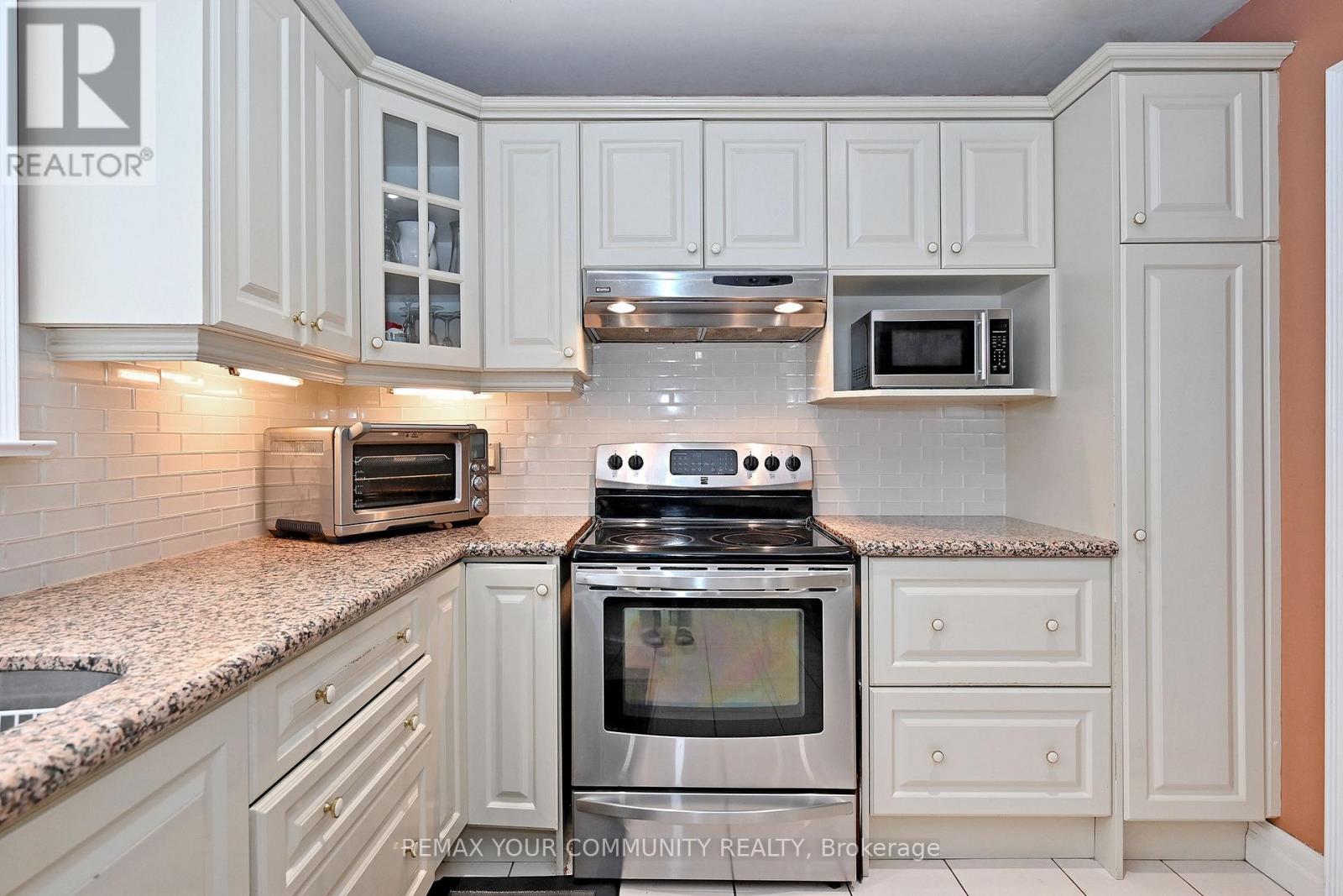 39 PRATTLEY DRIVE - 14